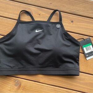 Nike Black Sports Bra Moisture-Wicking Performance
